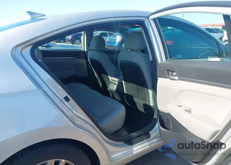 2017 Hyundai Elantra Se z USA, uszkodzony, nr VIN 5NPD84LFXHH091021